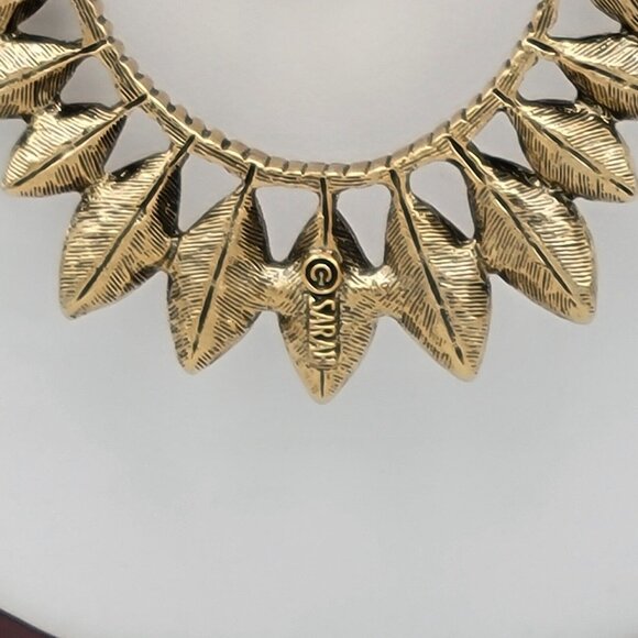 Sarah Coventry Aloha Necklace Pineapple Pendant Antiqued Gold Tone 22 inches - Picture 7 of 10